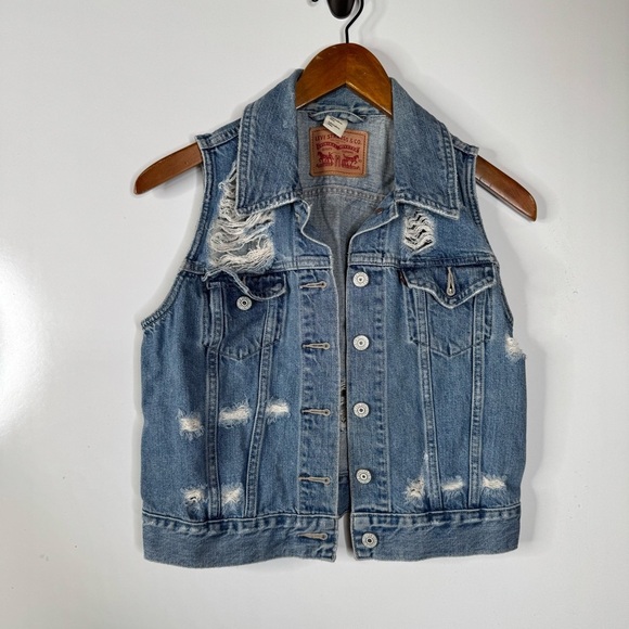 Levi’s Distressed Denim Vest Size Xsmall - Picture 1 of 4